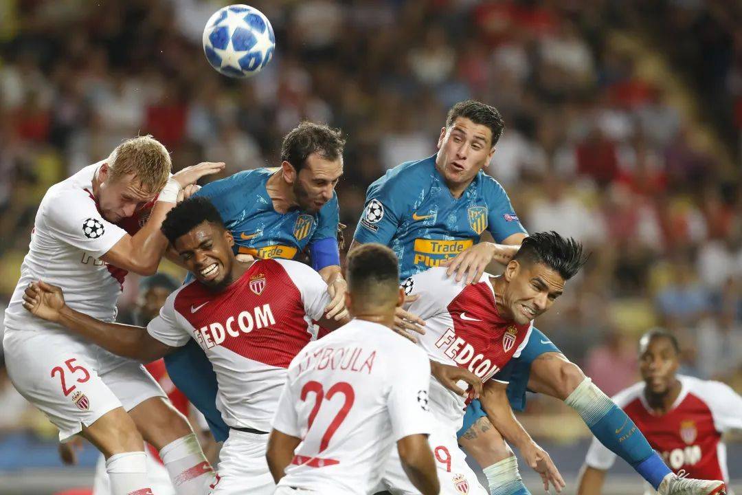 桑德兰战术转变，获得意外胜利的简单介绍