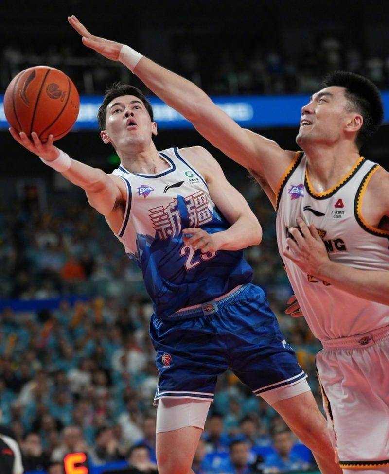 外援表现出彩，球队整体实力再次强化的简单介绍