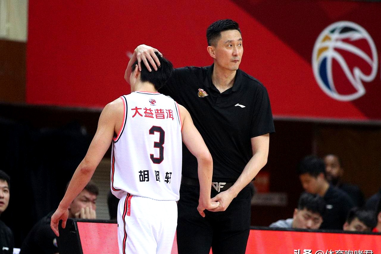 开云体育亚洲官网-人气球队在比赛中实力碾压对手，赢得掌声