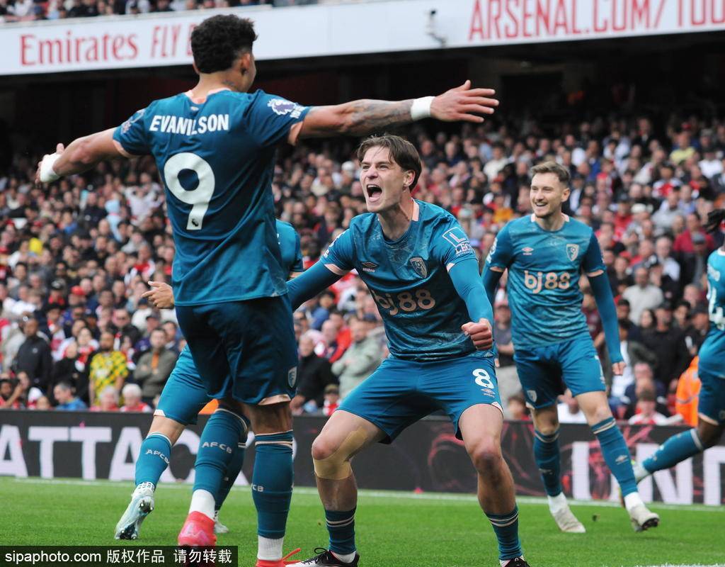 开云体育平台-曼城客场逆转击败，伯恩茅斯无法完全