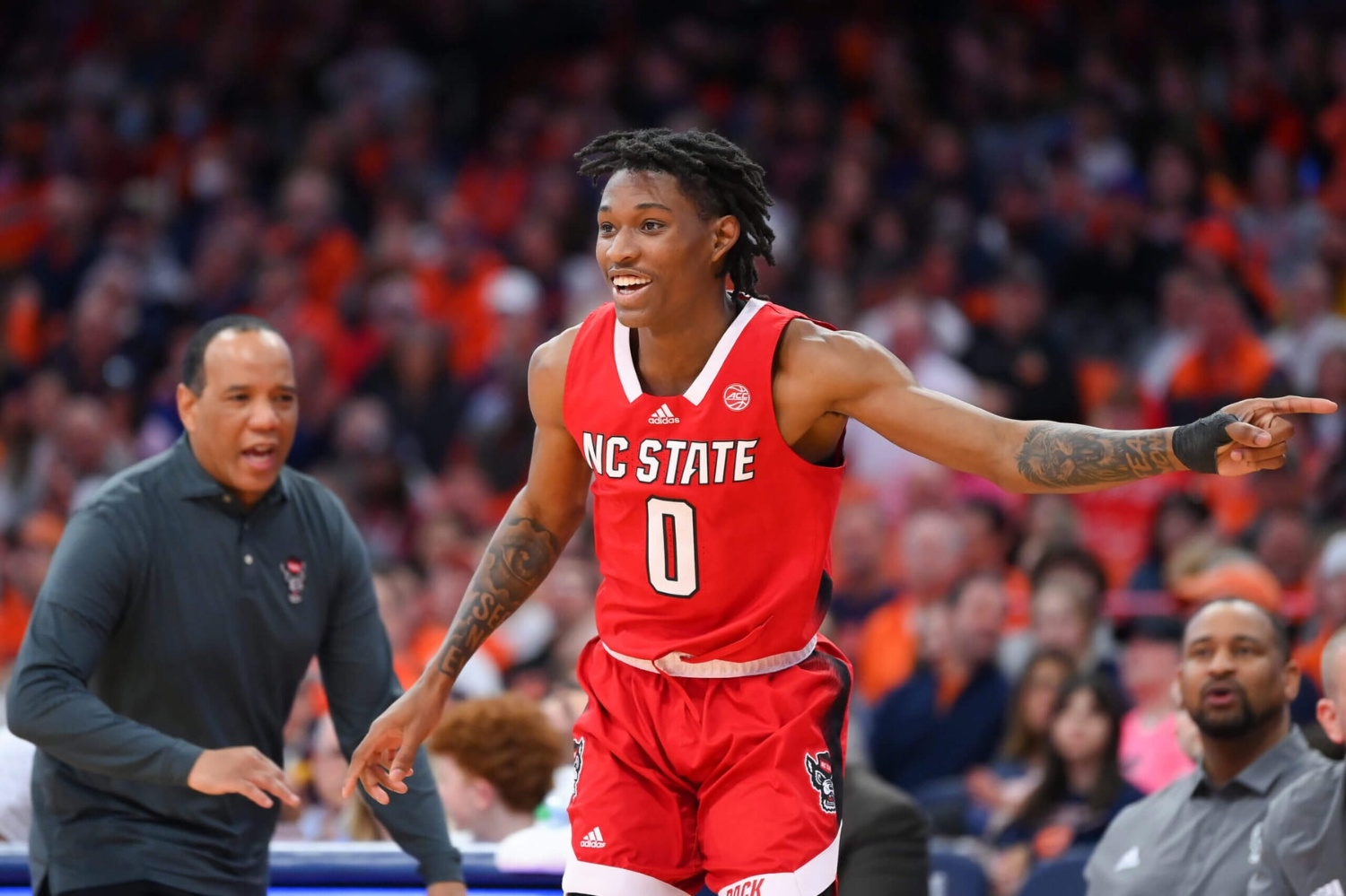 狼鲨队双核携手砍分，球队实力提升的简单介绍