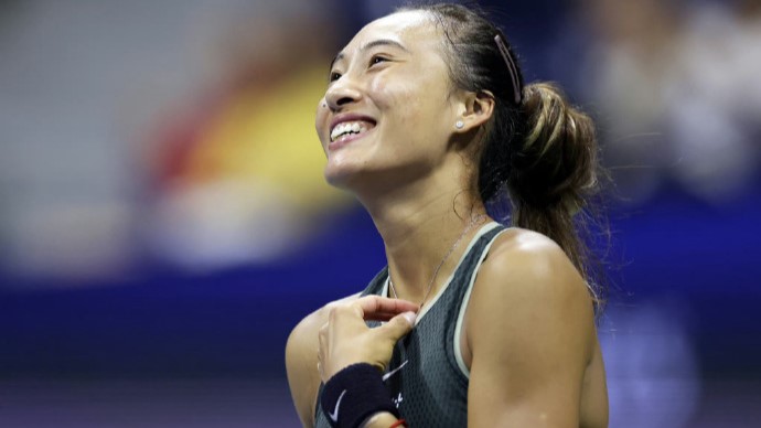 首都体育学院篮球赛首胜，重庆女队晋级八强的简单介绍