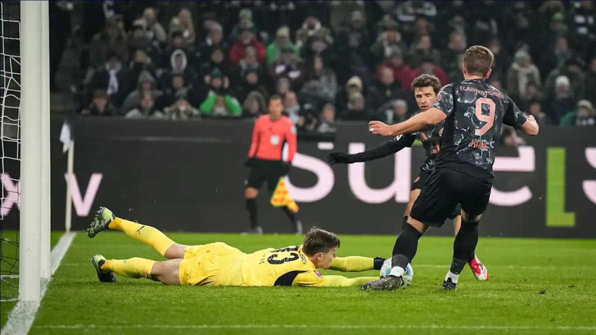 关于门兴格拉德巴赫后防球员因伤休战，团队调整战术的信息