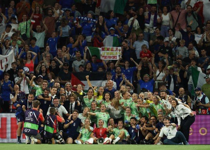 意大利队凭诺维奇建功，晋级欧洲杯半决赛