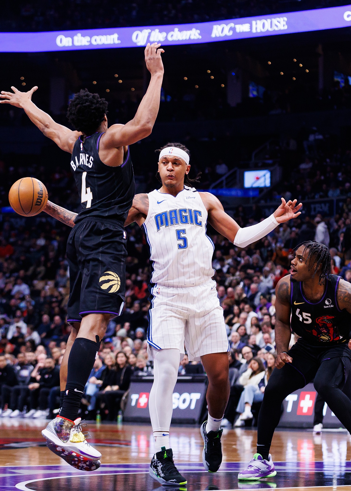 开云体育入口-猛龙主场不敌魔术遭遇两连败