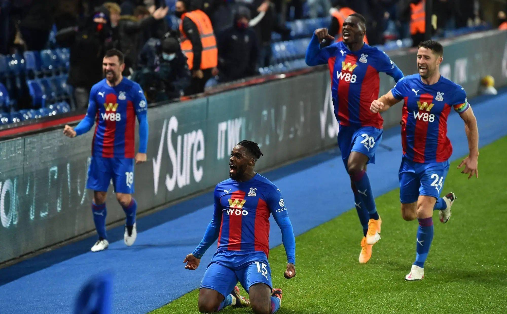 切尔西客场逼平，无奈追赶之路曲折