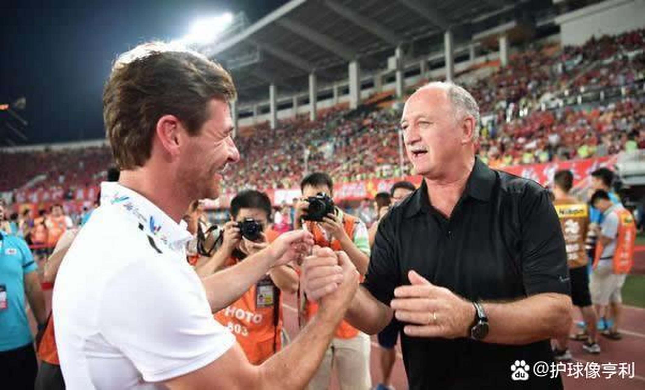 开云体育官方登录入口-包含亚眠球员人员变动频繁，主帅苦恼解决的词条