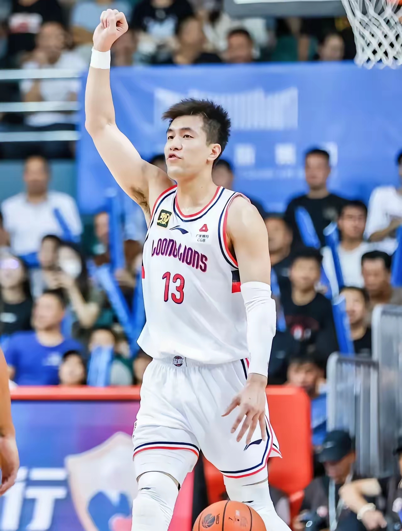 开云体育链接-决胜时刻！球队为晋级全力拼搏