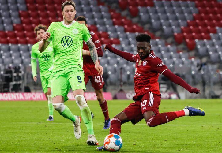 包含沃尔夫斯堡客场不敌斯图加特，遗憾败北的词条